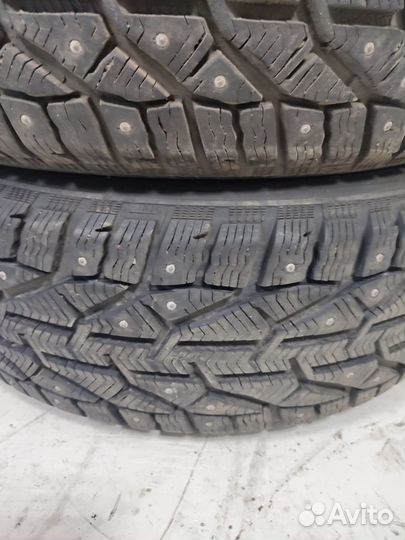 Tigar SUV Ice 215/60 R17