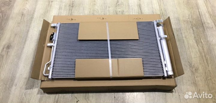 Радиатор кондиционера Kia Sportage 4