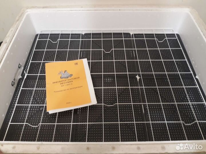 Инкубатор для яиц автоматический несушка