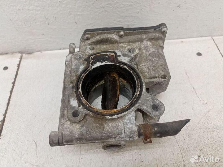 Дроссельная заслонка