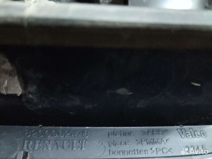 Фонарь задний renault laguna 2