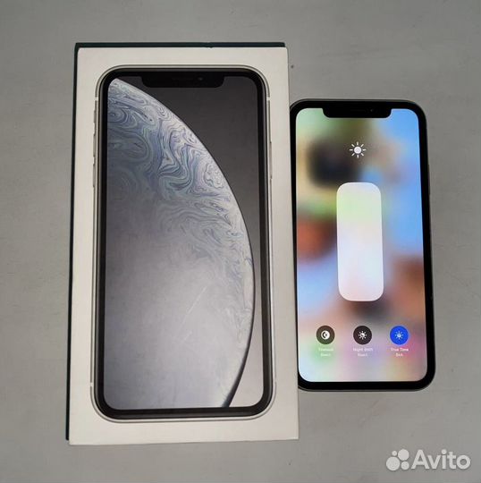 iPhone Xr, 64 ГБ
