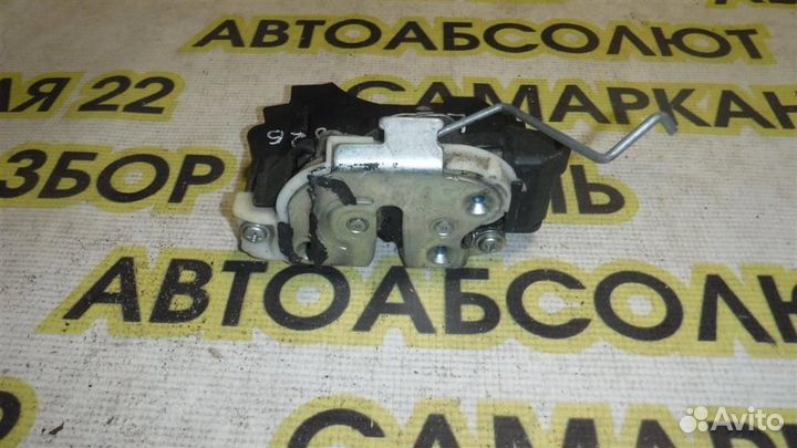 Замок двери передней левой Mitsubishi Lancer 10