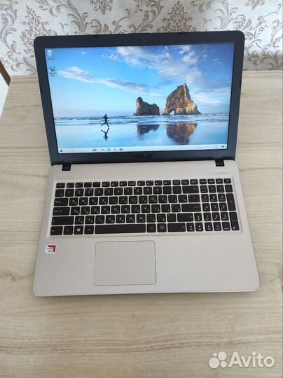 Мощный, скоростной Asus,8Gb,SSD 120Gb,2.60GHz