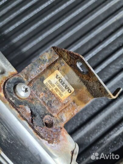 Выхлопная труба стояночного обогревателя Volvo