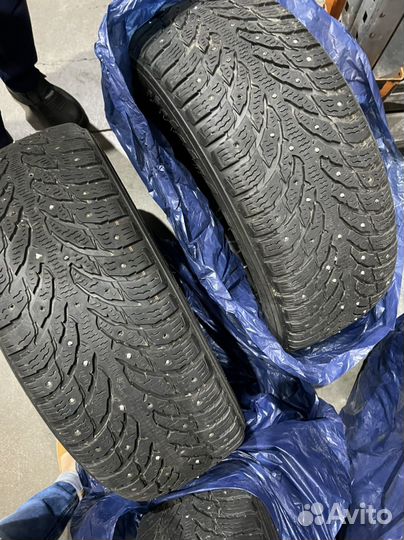 Nokian Tyres Hakkapeliitta 9 SUV 225/60 R17 29T