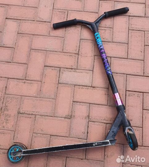 Трюковой самокат