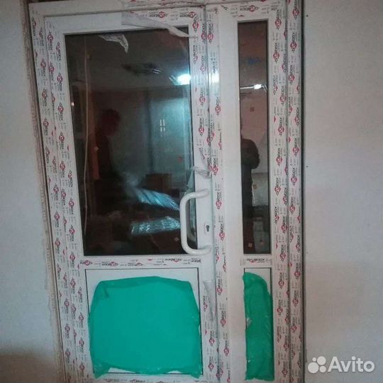 Двери алюминиевые