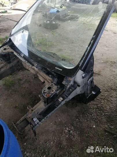 Передняя часть Ford Focus 2