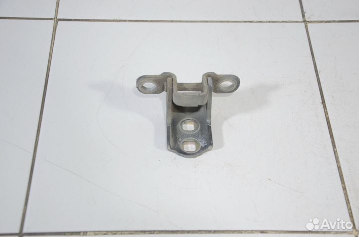 Петля двери верхняя Renault Megane LM1A 1.6