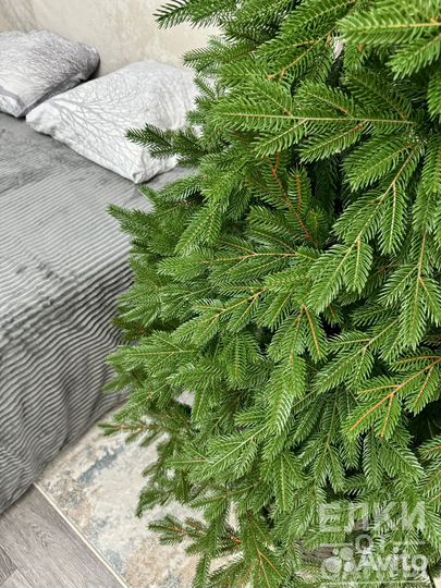 Елка искусственная