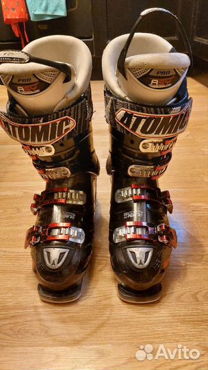 Горнолыжные ботинки atomic hawx