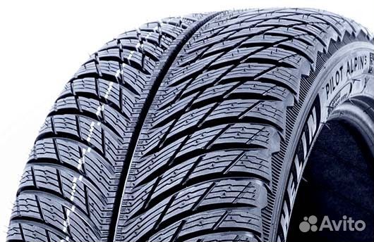 Michelin Pilot Alpin 5 SUV 295/30 R22