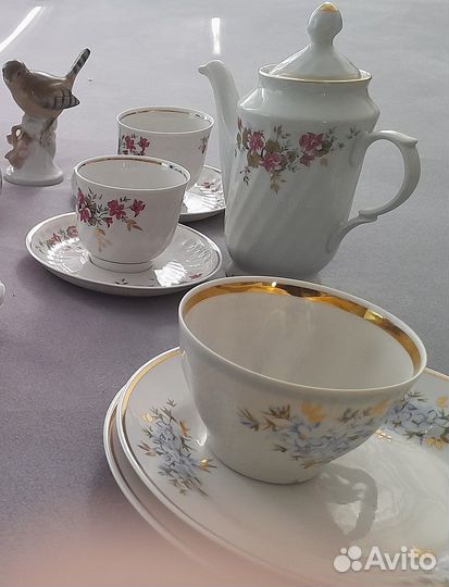 Фарфоровая посуда и статуэтки времен СССР