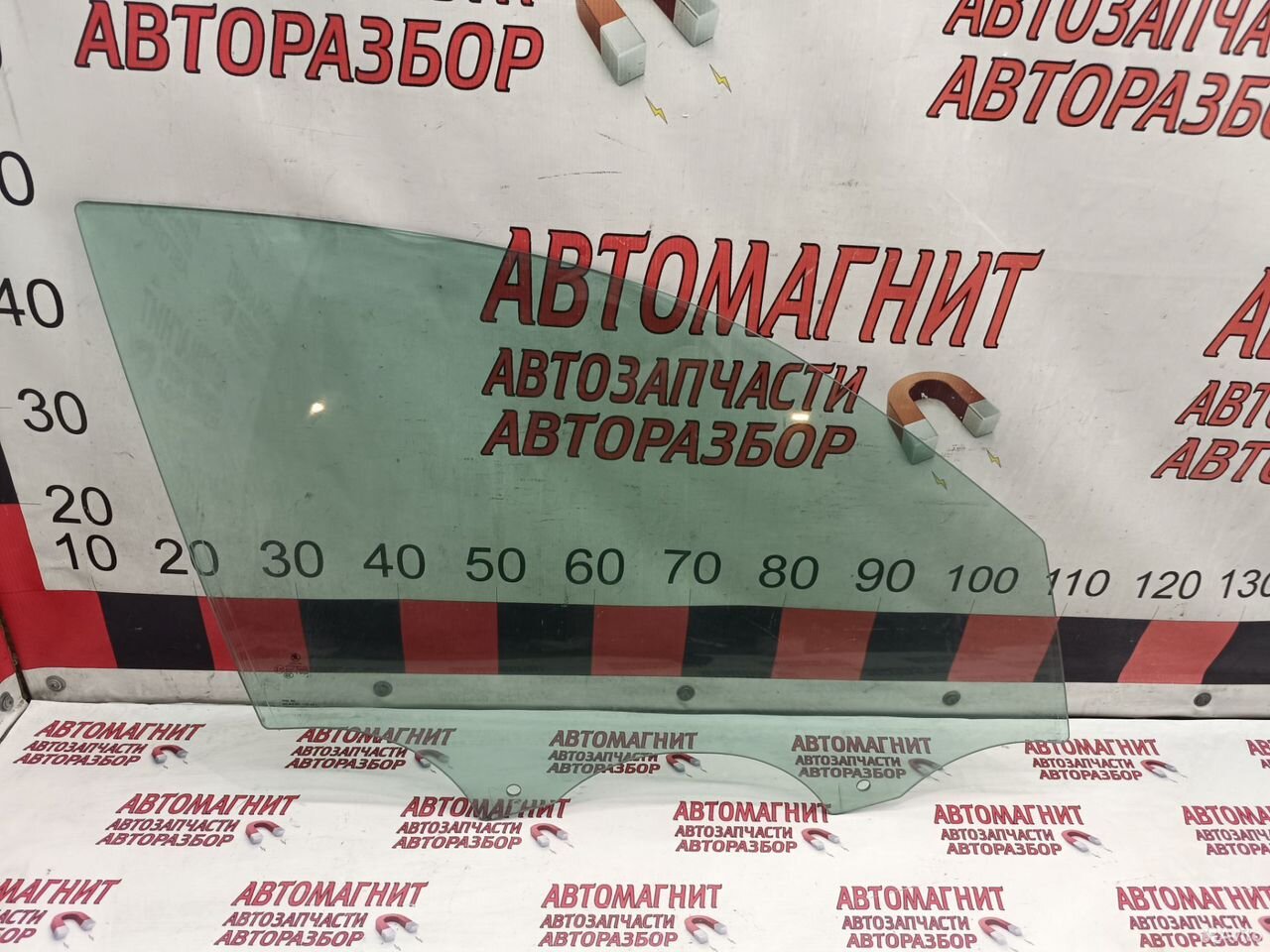 Стекло двери переднее правое Skoda Kodiaq Кодиак