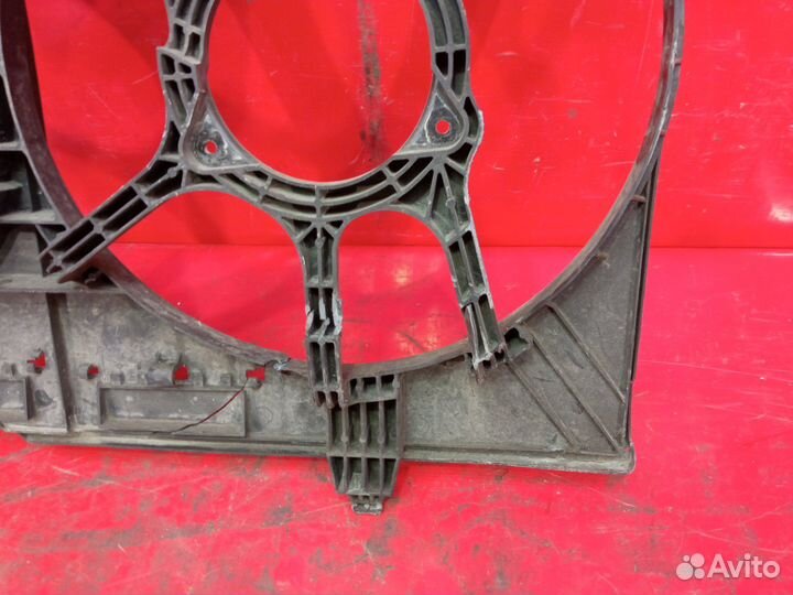 Диффузор вентилятора Nissan X-Trail 2 T31