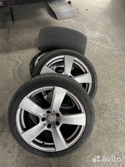 Диски на mercedes r18