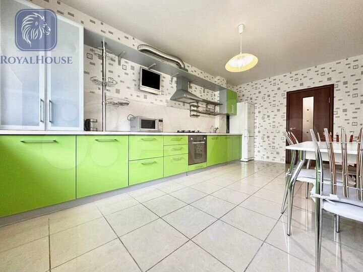 2-к. квартира, 75 м², 3/9 эт.