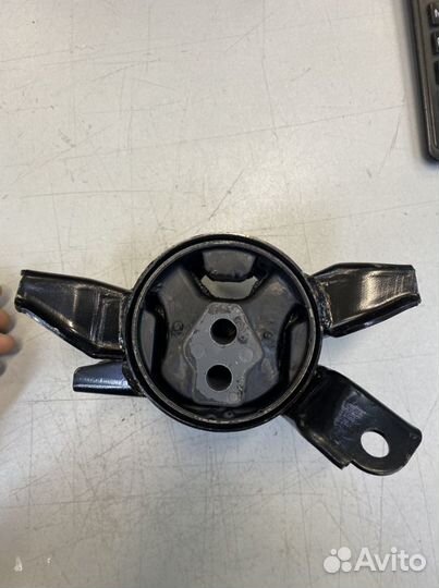 Опора двигателя solaris accent