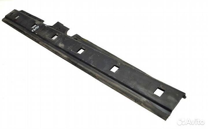 Боковой пыльник интеркулера, левый volvo FH (01.05