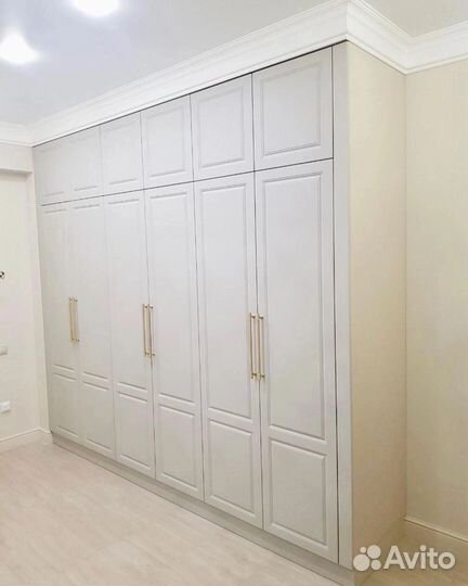 Шкаф распашной современный от фабрики