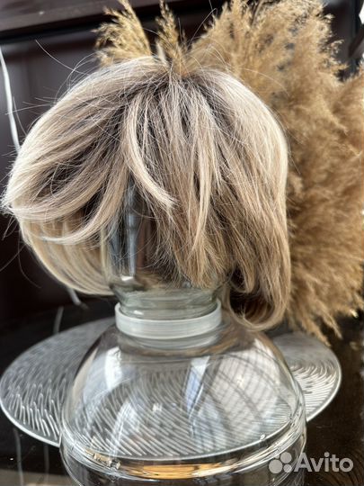 Парик женский