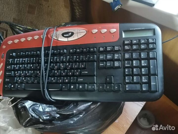 Игровая клавиатура и мышь