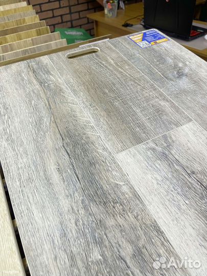 Кварц виниловый ламинат