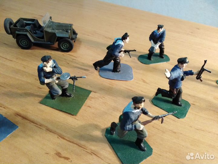 Продам фигурки краснофлотцев, 2 мир. война, 1\35