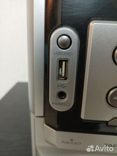 Музыкальный центр LG