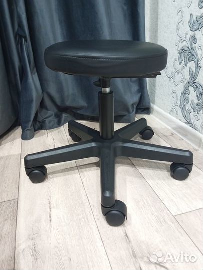 Стул для мастера