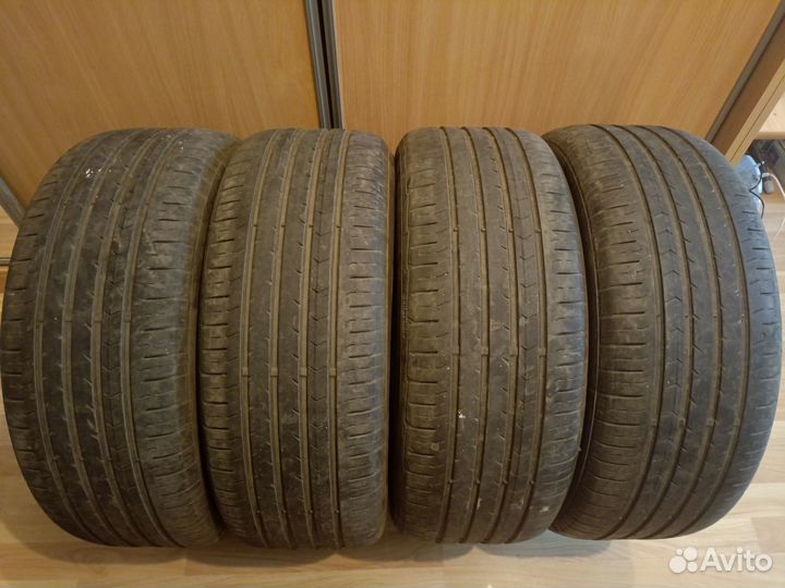 Continental ContiPremiumContact 5 215/55 R17 94W