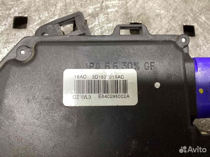 Замок двери передней правой Volkswagen Phaeton