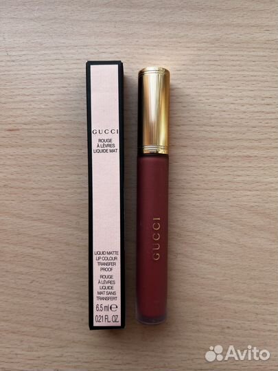 Матовая помада gucci rouge à lèvres liquide mat