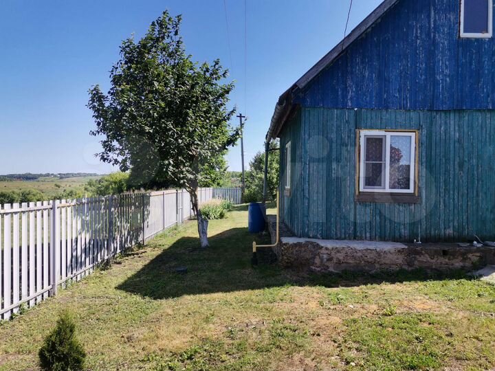 Дом 28 м² на участке 20 сот.