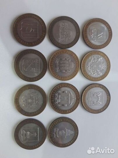 Коллекционные монеты и купюры