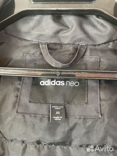 Продам куртку adidas neo