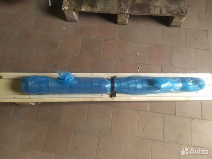 Распредвал на двигатель D9A 20451775 Вольво