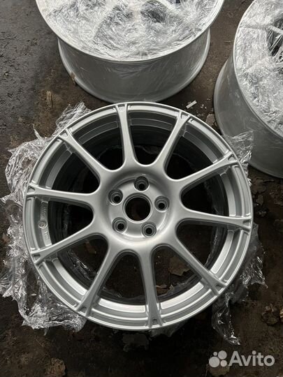 Диски Volkswagen Motorsport r18