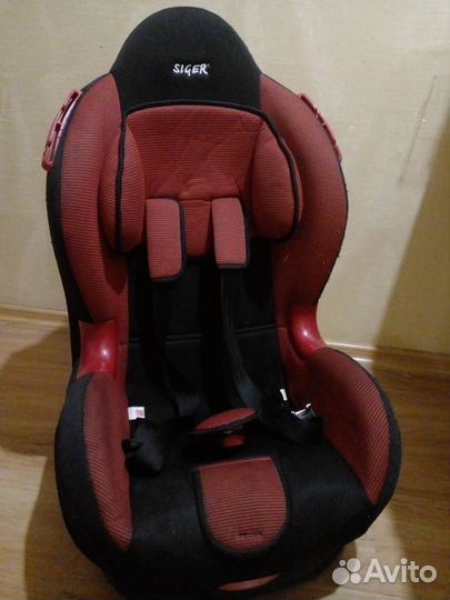 Кресло для ребенка в машину