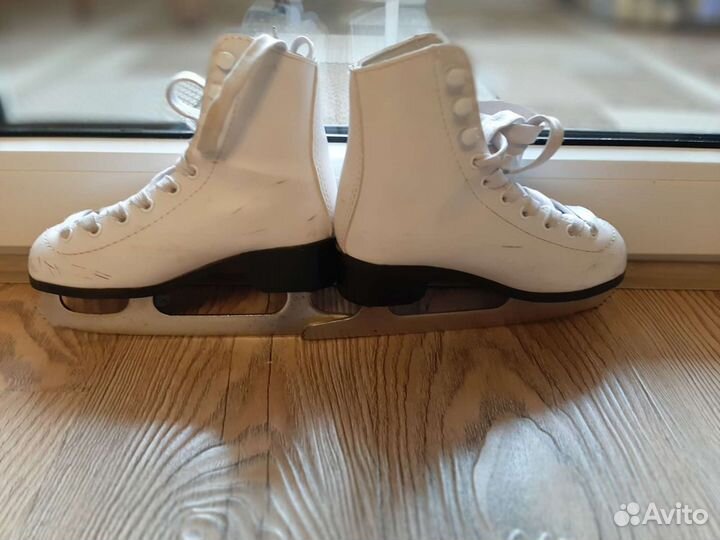 Коньки детские р. 29