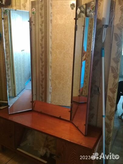 Трюмо трельяж с зеркалом бу