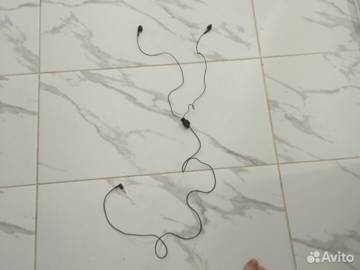 Правадные наушники