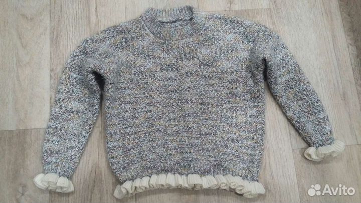 Свитер укороченный женский