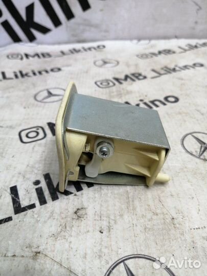 Крючок для вещей Mercedes Cl W215