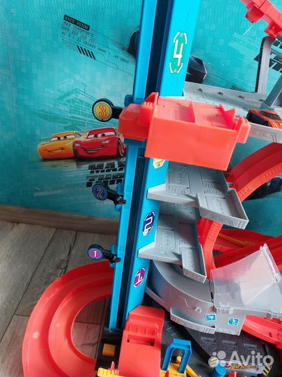 Hot wheels 2 базы