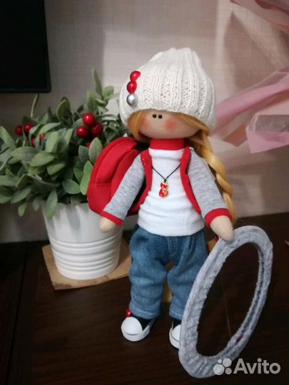 Кукла интерьерная