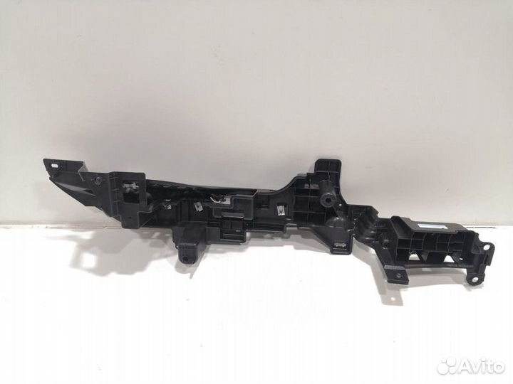 Пластик Land Rover Range Rover Velar 2020