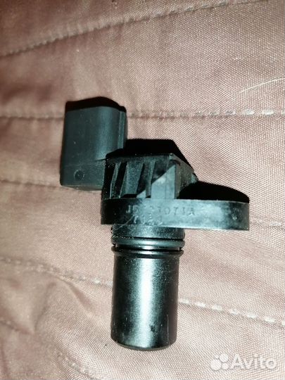 Датчик распредвала lancer 9 1.3 оригинал