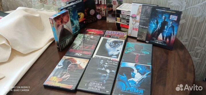 Видео.кассеты и диски с фильмами